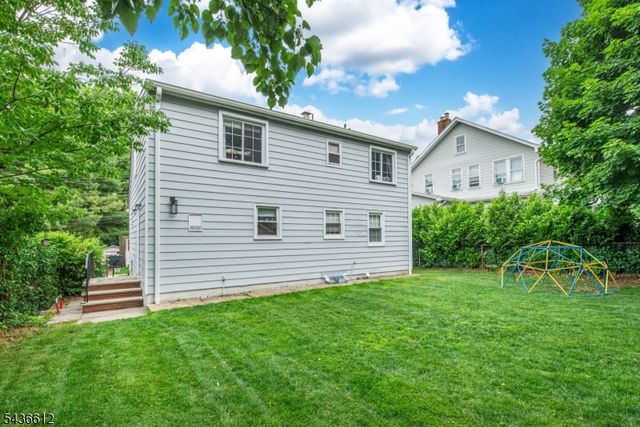 33 Yantecaw Ave, Bloomfield Twp., NJ 07003