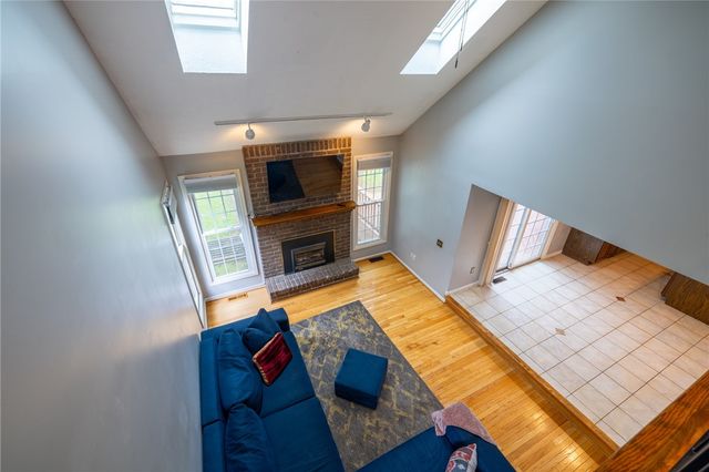 59 Emjay Lane, Greece, NY 14612