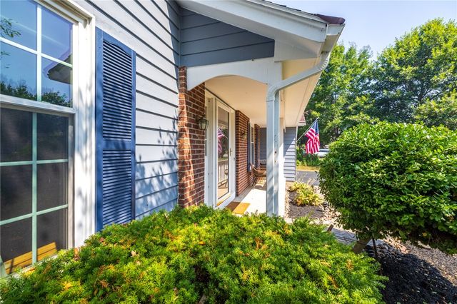59 Emjay Lane, Greece, NY 14612