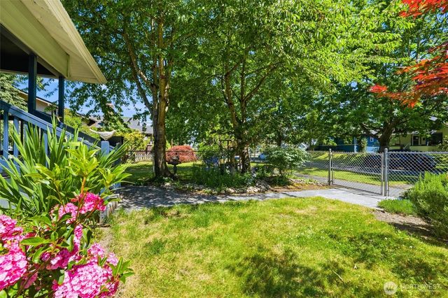 2312 Baker Avenue, Everett, WA 98201