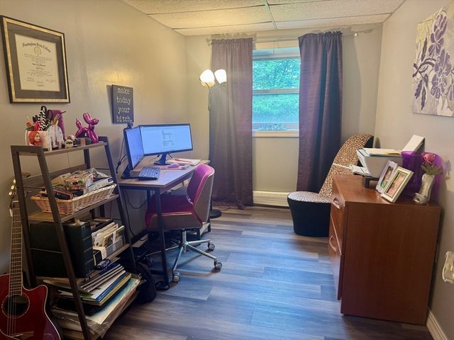 150 Podunk Rd, Sturbridge, MA 01566