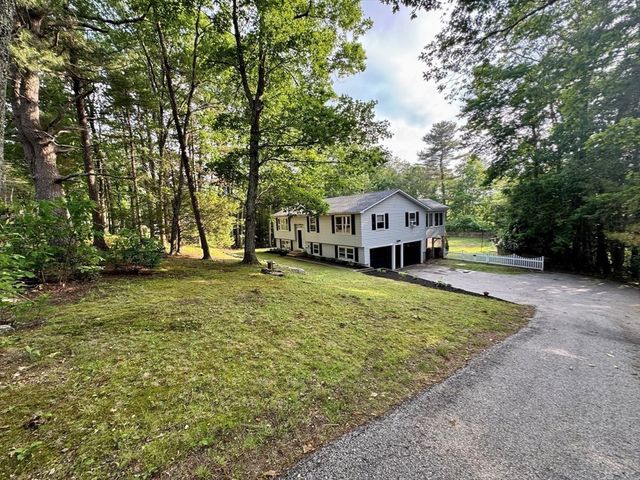 150 Podunk Rd, Sturbridge, MA 01566