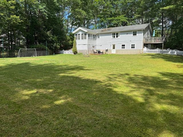 150 Podunk Rd, Sturbridge, MA 01566