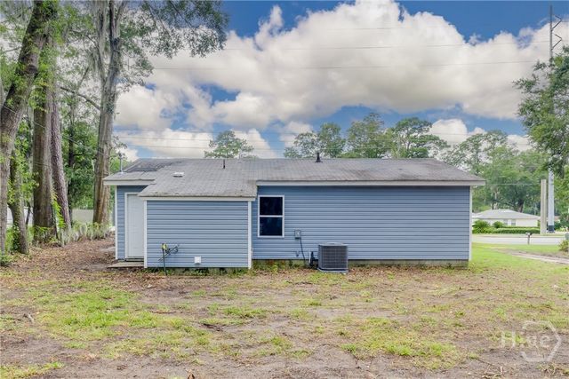 506 E Montgomery Cross Road, Savannah, GA 31406