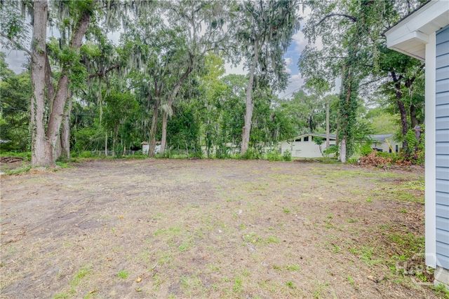 506 E Montgomery Cross Road, Savannah, GA 31406