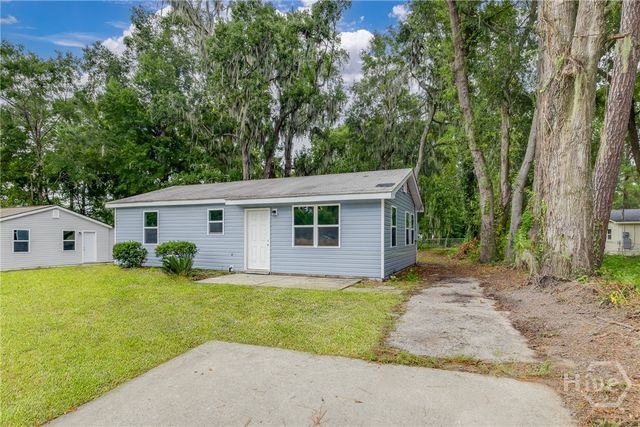 506 E Montgomery Cross Road, Savannah, GA 31406