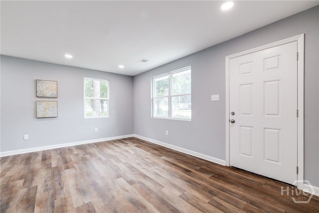 506 E Montgomery Cross Road, Savannah, GA 31406