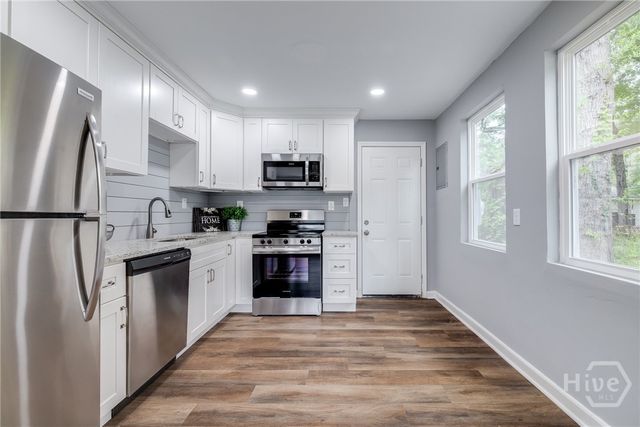 506 E Montgomery Cross Road, Savannah, GA 31406