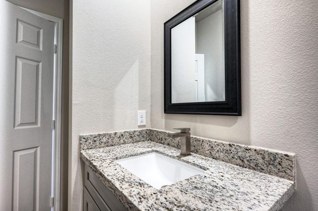 9173 Inwood, Willis, TX 77318