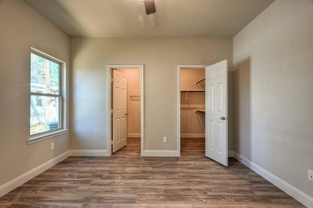 9173 Inwood, Willis, TX 77318