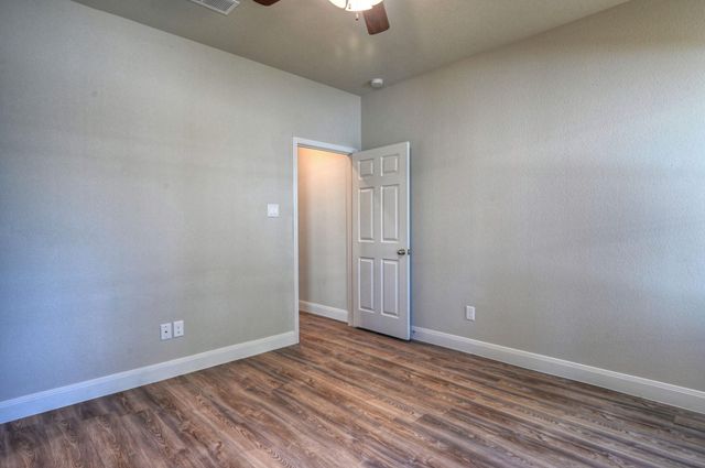 9173 Inwood, Willis, TX 77318