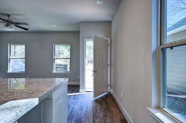 9173 Inwood, Willis, TX 77318
