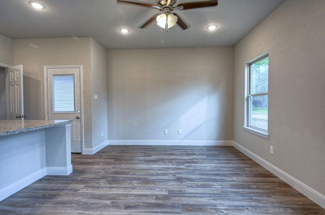 9173 Inwood, Willis, TX 77318