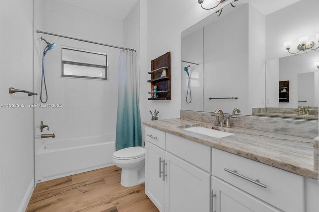 17924 N 68th St N, Loxahatchee, FL 33470