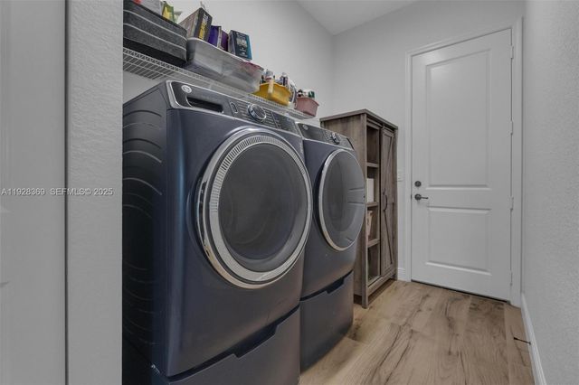 17924 N 68th St N, Loxahatchee, FL 33470