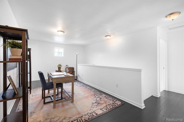 21422 Navarra Drive, Lyon Charter Township, MI 48178
