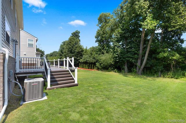 21422 Navarra Drive, Lyon Charter Township, MI 48178