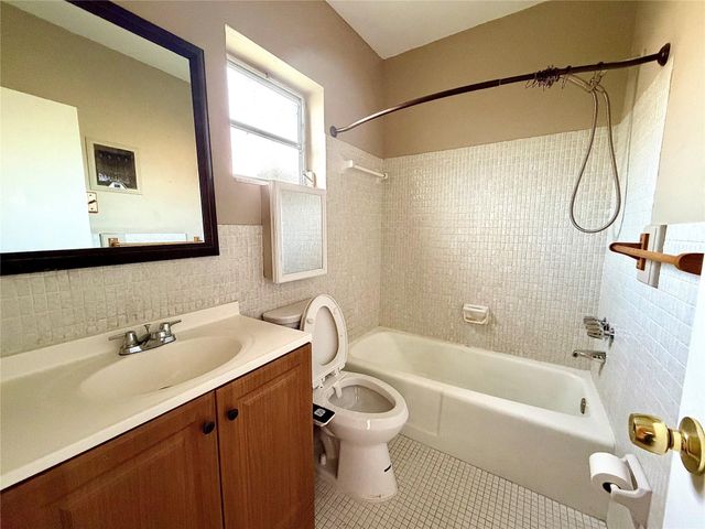 2225 Polk St 11A, Hollywood, FL 33020