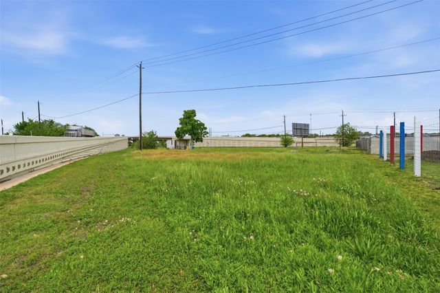 1100 Avenue H, Rosenberg, TX 77471