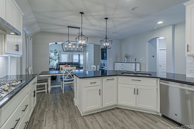 14302 Gold Rush Pass, San Antonio, TX 78254