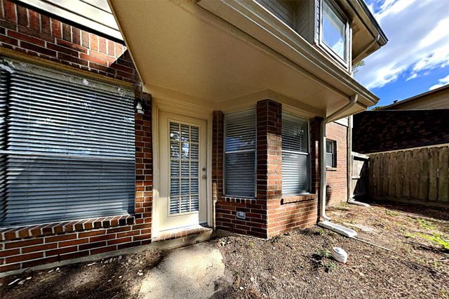 17715 Seven Pines Drive, Spring, TX 77379