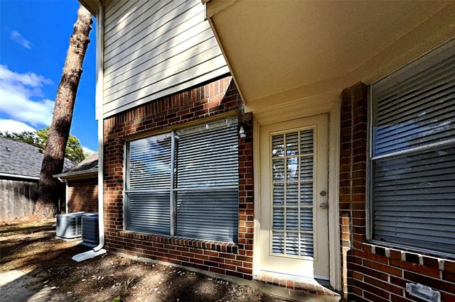 17715 Seven Pines Drive, Spring, TX 77379