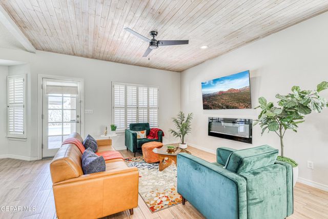 7001 ROCK CANYON Drive, El Paso, TX 79912
