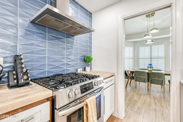 7001 ROCK CANYON Drive, El Paso, TX 79912