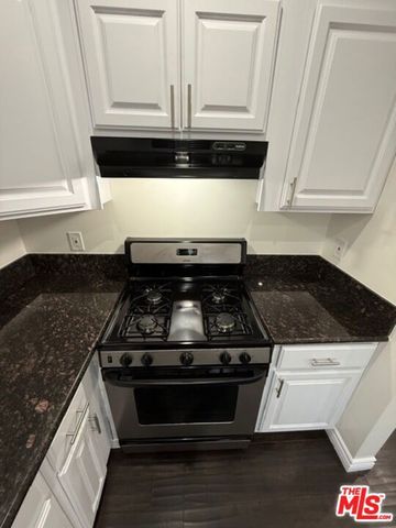 334 N Heliotrope Drive 309, Los Angeles, CA 90004