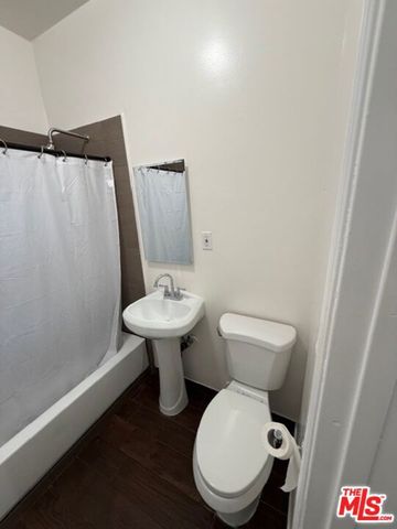 334 N Heliotrope Drive 309, Los Angeles, CA 90004