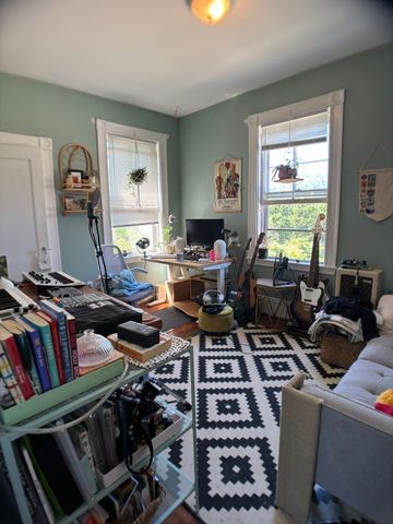 77 Bigelow Avenue 2, Watertown, MA 02472