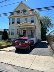 77 Bigelow Avenue 2, Watertown, MA 02472