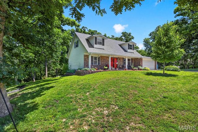 41 Spring Wood Drive, St Peters, MO 63376