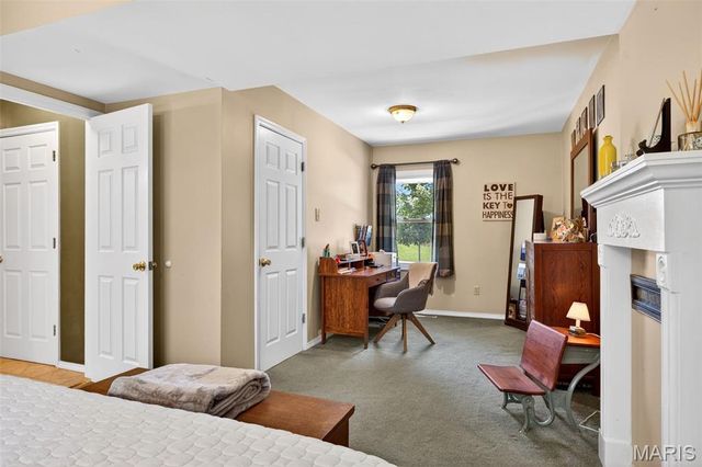 41 Spring Wood Drive, St Peters, MO 63376