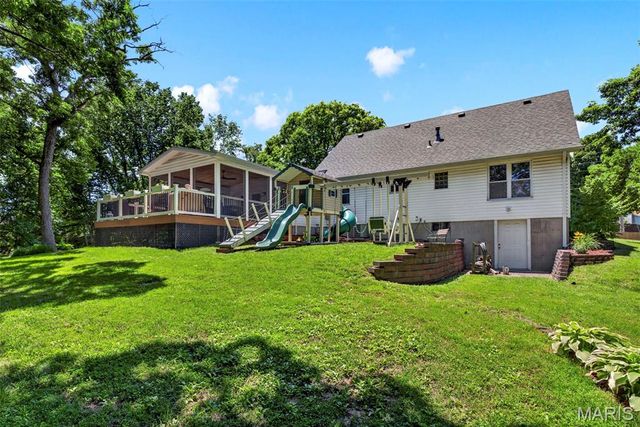 41 Spring Wood Drive, St Peters, MO 63376