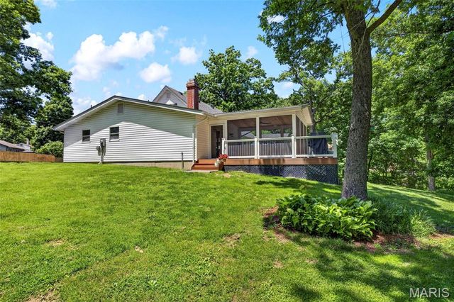 41 Spring Wood Drive, St Peters, MO 63376