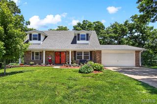 41 Spring Wood Drive, St Peters, MO 63376