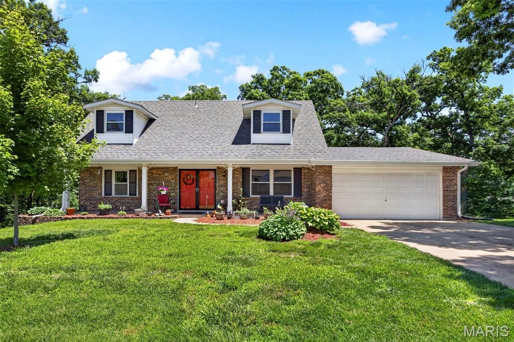 41 Spring Wood Drive, St Peters, MO 63376