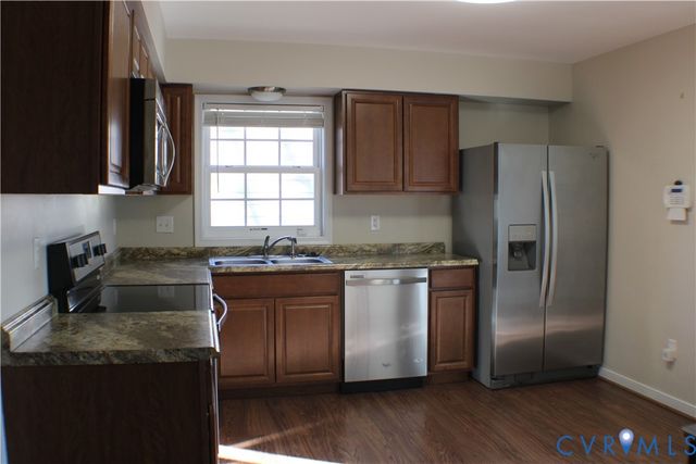 2929 South Ridge Dr, Midlothian, VA 23112