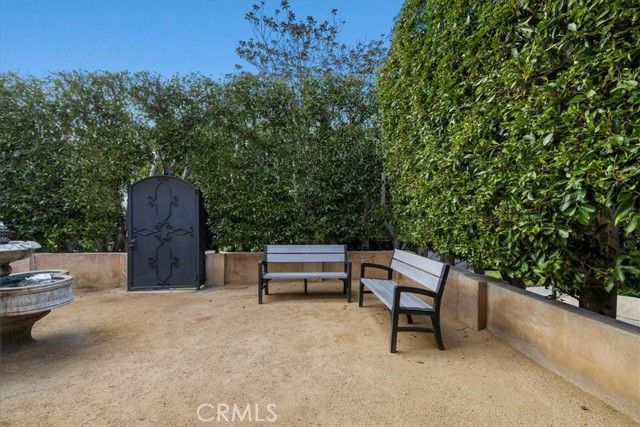 1116 S Highland Avenue, Los Angeles, CA 90019