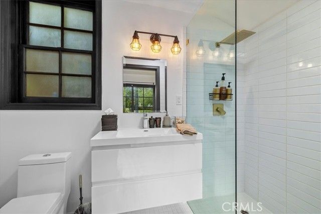 1116 S Highland Avenue, Los Angeles, CA 90019