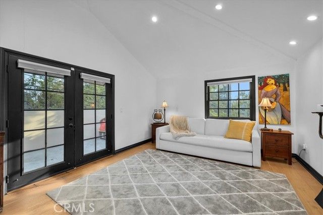 1116 S Highland Avenue, Los Angeles, CA 90019