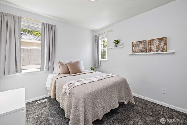 32943 Ash Avenue SE, Black Diamond, WA 98010