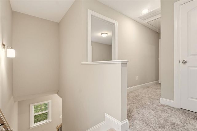 3961 Rookwood Lane, Winston-salem, NC 27106