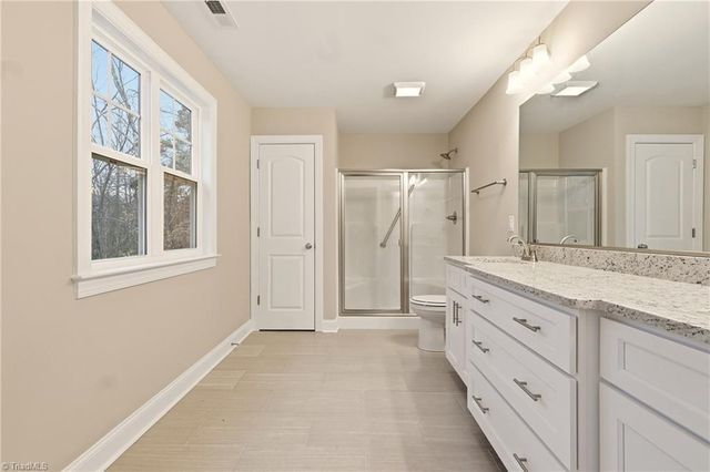 3961 Rookwood Lane, Winston-salem, NC 27106