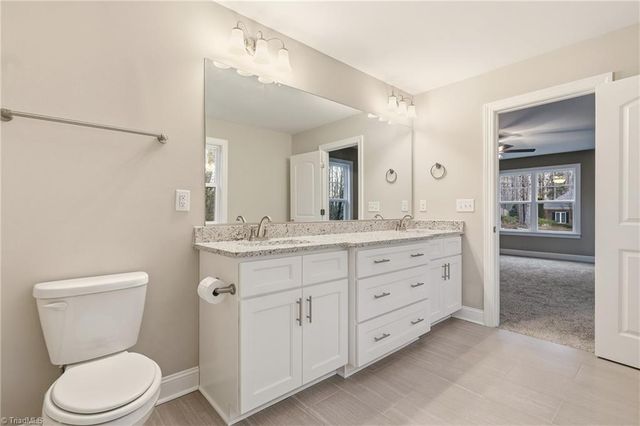 3961 Rookwood Lane, Winston-salem, NC 27106