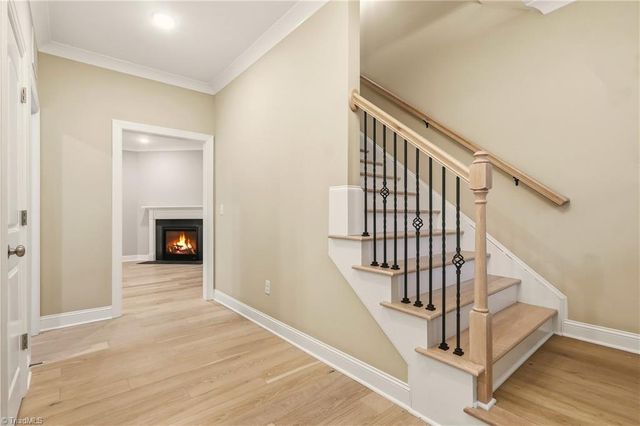 3961 Rookwood Lane, Winston-salem, NC 27106