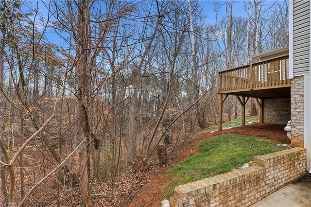 3961 Rookwood Lane, Winston-salem, NC 27106