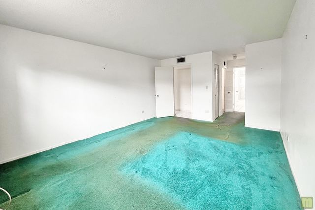 443 NE 195TH Street 140, Miami, FL 33179