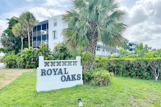 443 NE 195TH Street 140, Miami, FL 33179